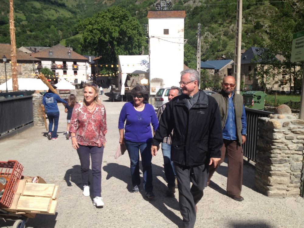 L’Arquebisbe d’Urgell visita els afectats de les darreres inundacions a Vall d’Aran i el Pallars