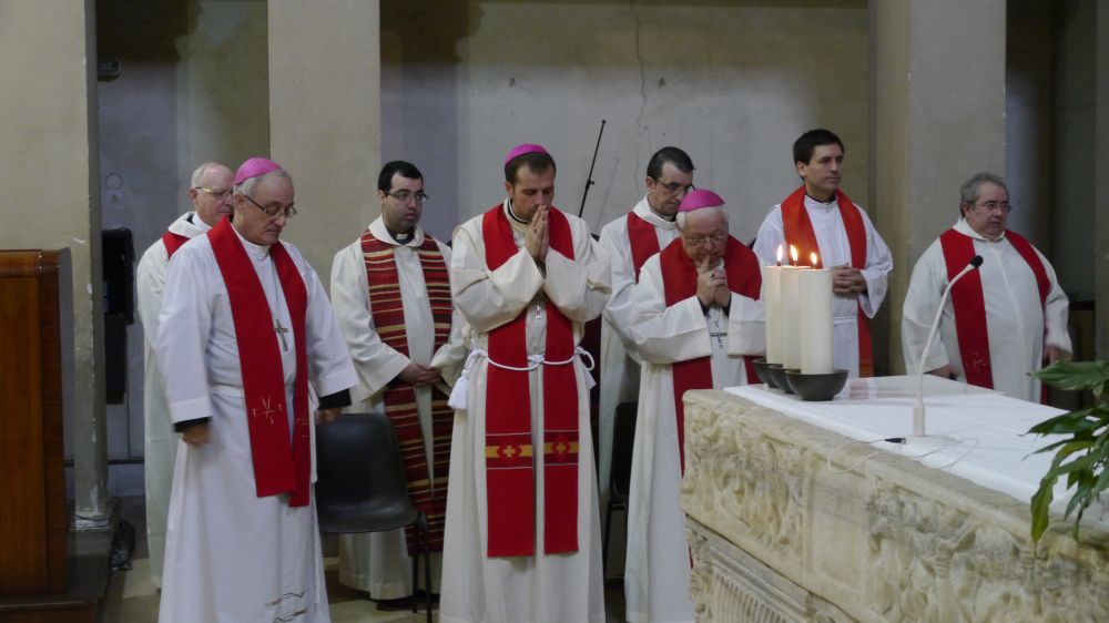 Els bisbes celebren l’Eucaristia a Sant Sebastià a les Catacumbes