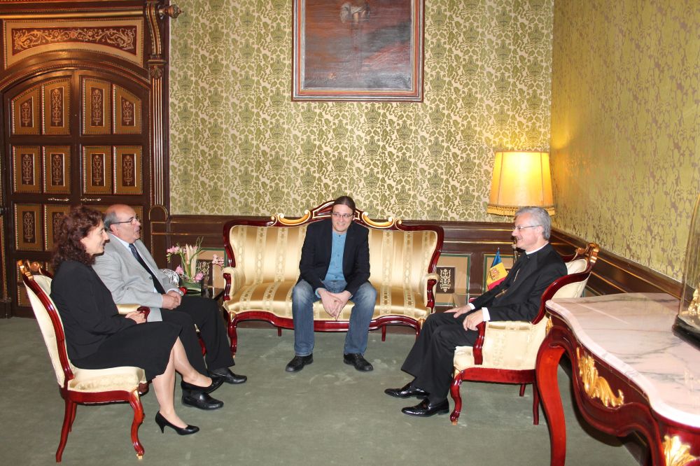 L'Arquebisbe d'Urgell i Copríncep d'Andorra, rep la junta de l'APCA al Palau Episcopal