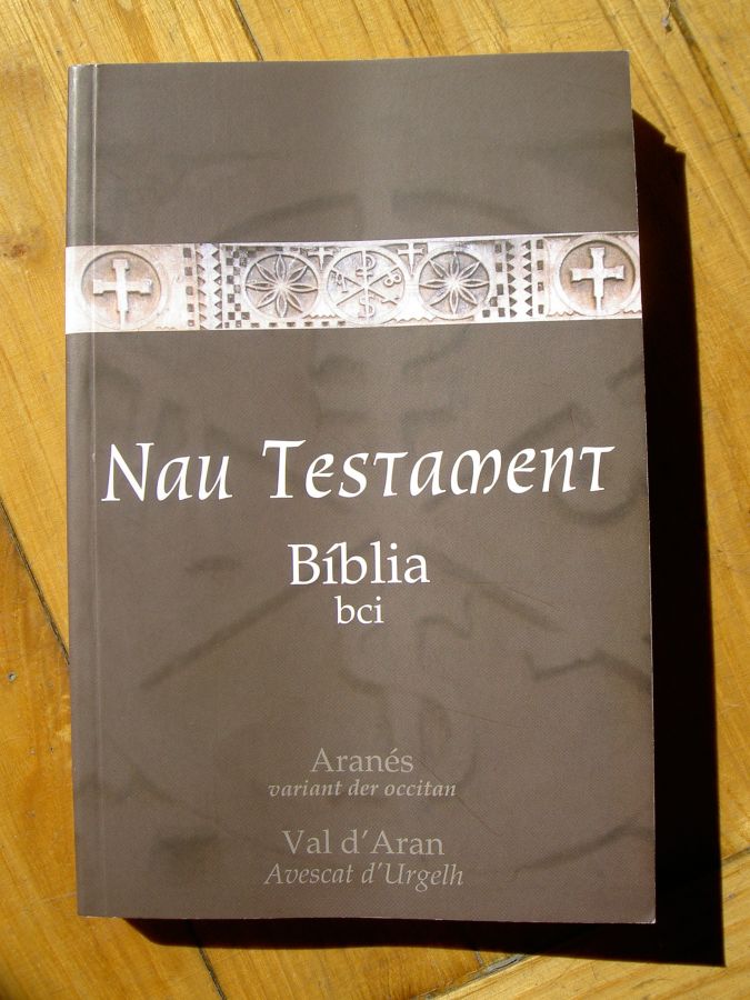 Primera edició en llengua aranesa del Nou Testament